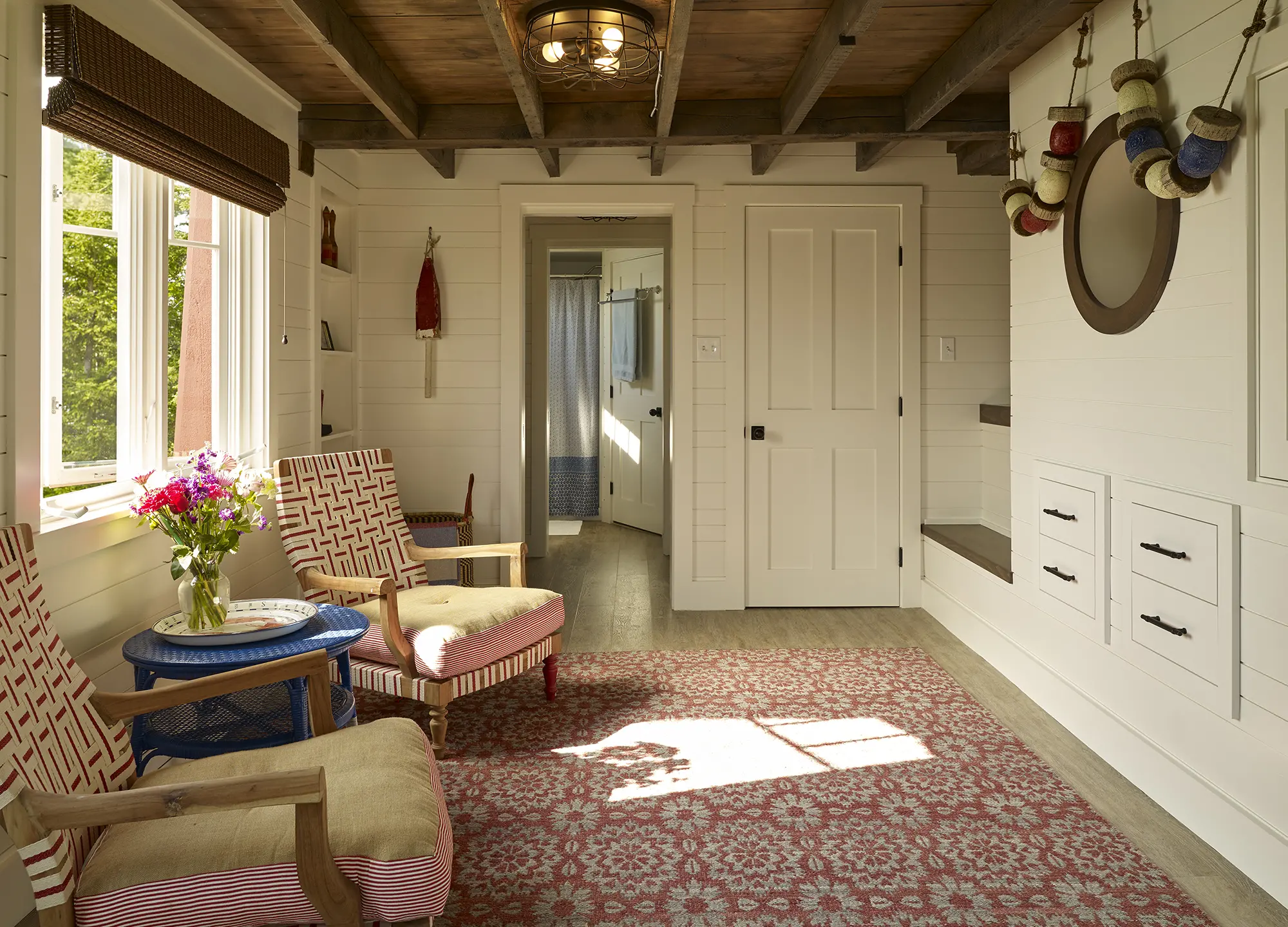 Living space in the bunkhouse at Basque in the Sun