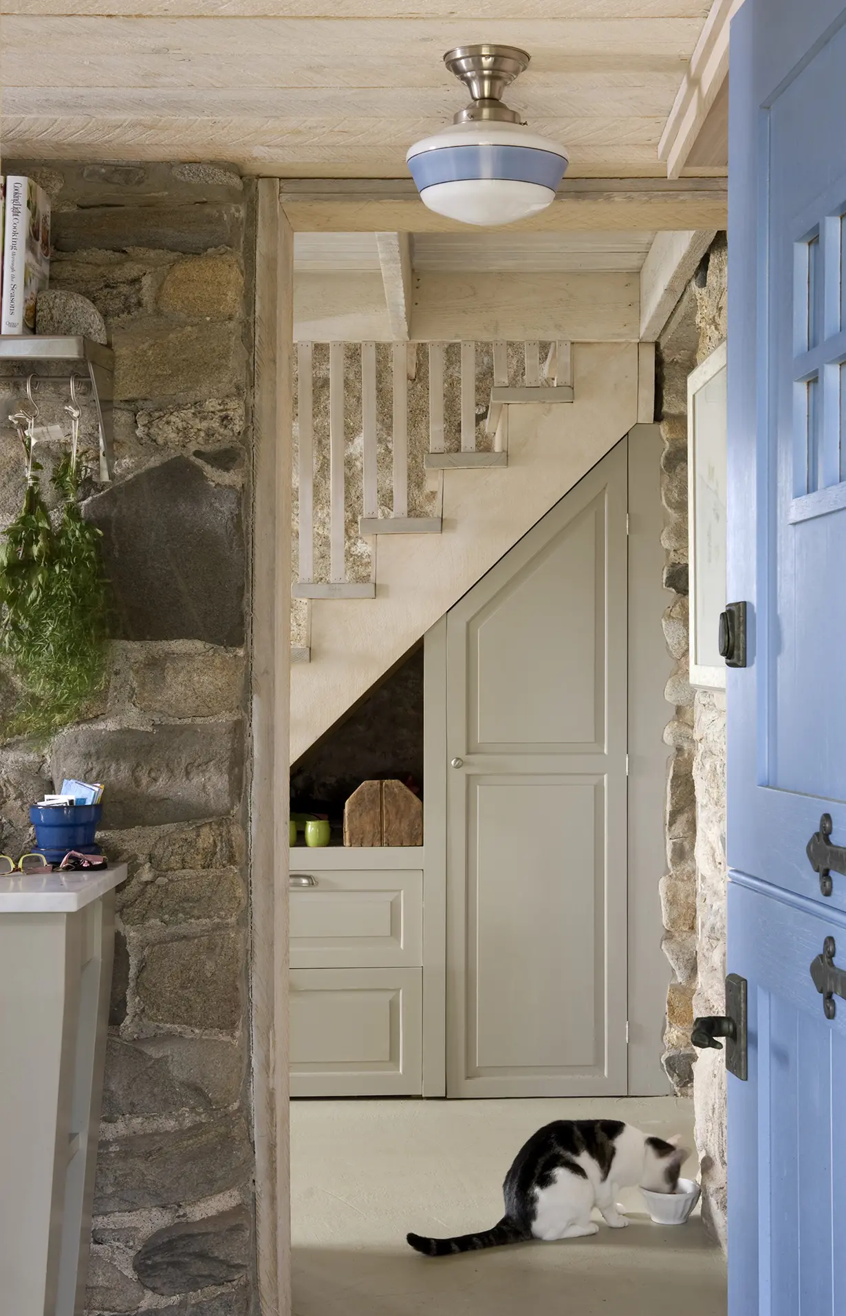 View of the stairs at Hunting Island Cottage