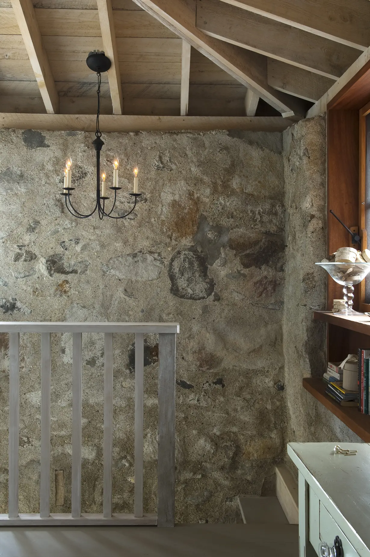 Stone wall along the stairs at Hunting Island Cottage