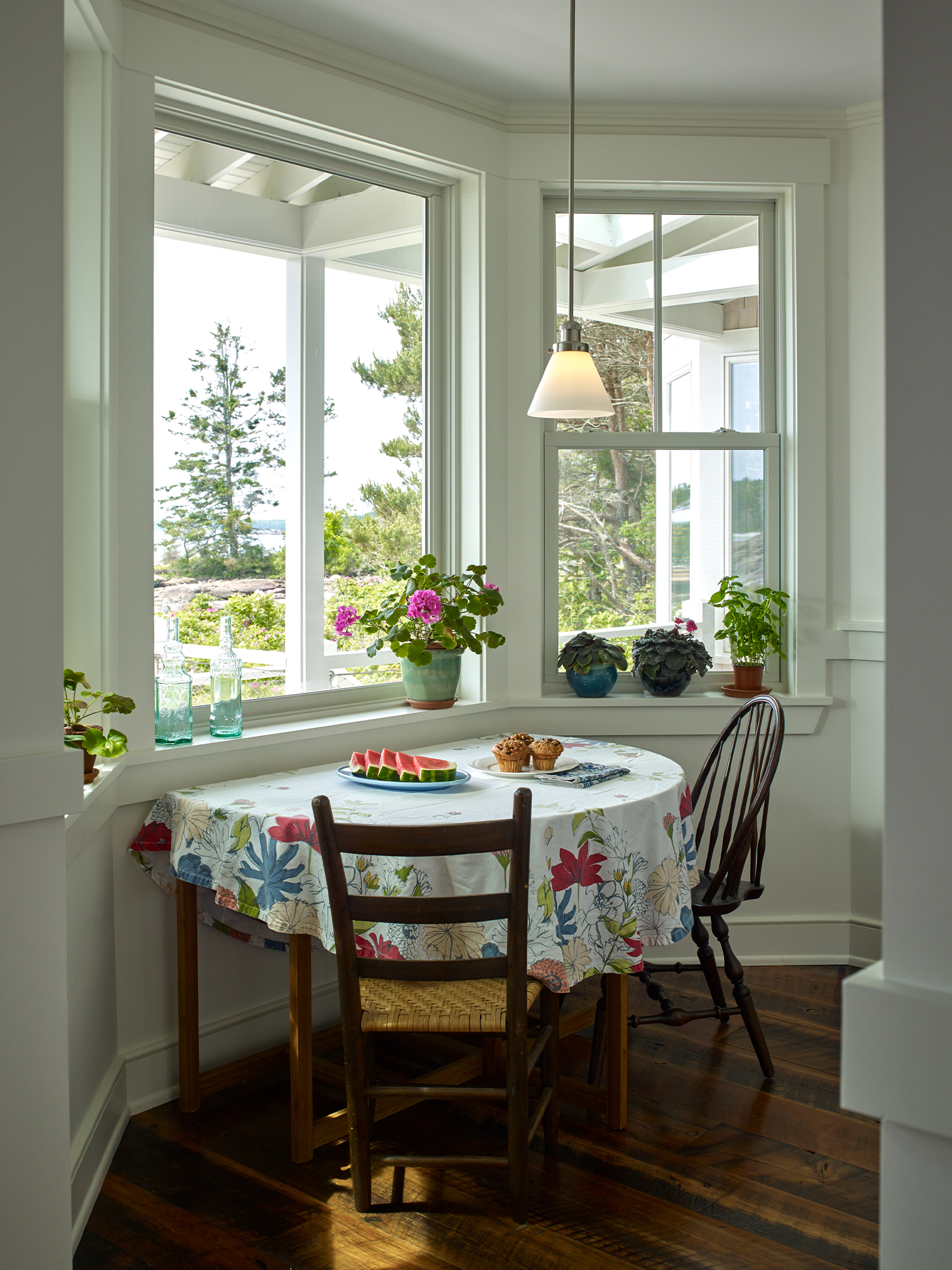 Dinning table with view of ocean at Fish Point